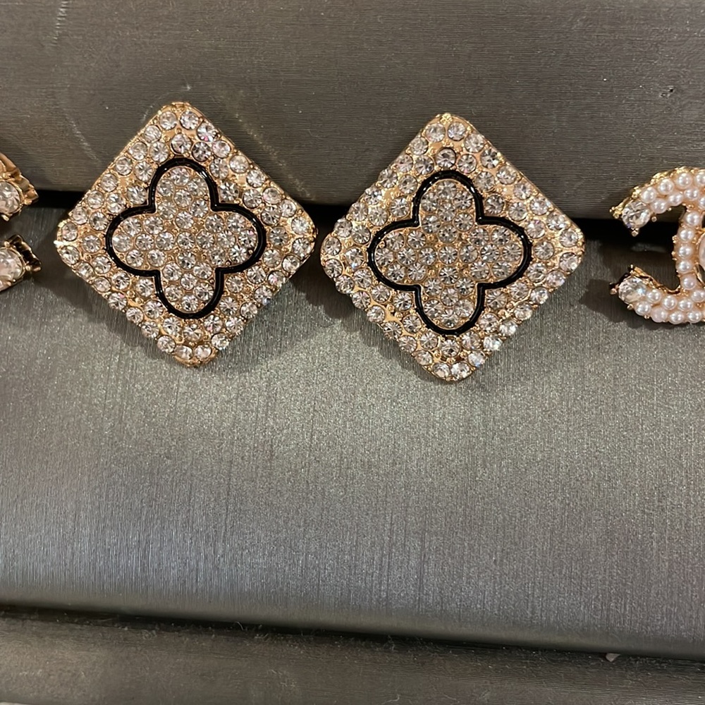 New bling gold statement earrings - Picture 3 of 3